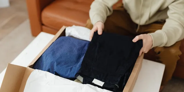 Tips Gaya OOTD Celana Cargo Hitam Wanita Hijab, Jadi Inspirasi Modis untuk Setiap Kesempatan