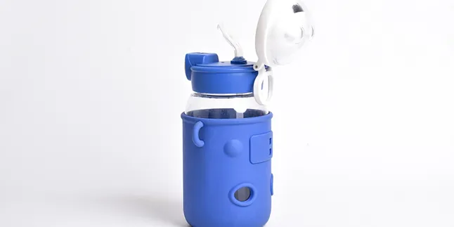 Tips Mencuci Botol Minum Plastik Anak Agar Tidak Berlumut Tips Mencuci Botol Minum Plastik Anak Agar Tidak Berlumut