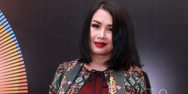 Titi DJ Berharap Ada Pelajaran Tentang Batik di Sekolah Dasar