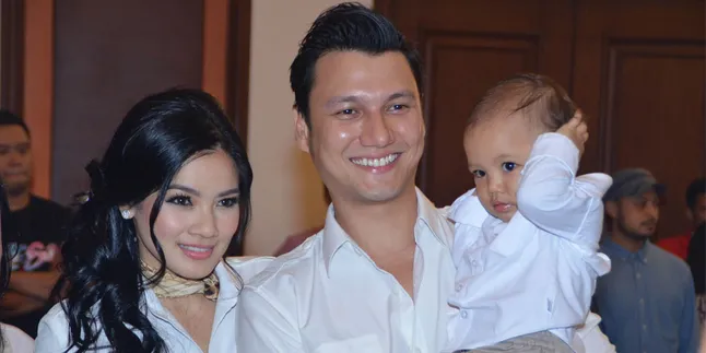 Titi Kamal Terdampar di Padang Pasir, Penuh Cinta Titi Kamal Terdampar di Padang Pasir, Penuh Cinta