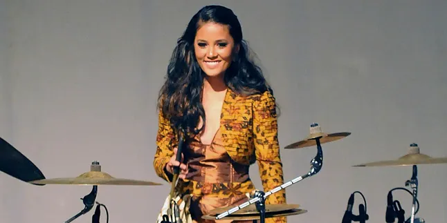 Titi Rajo Bintang Ingin Diving di Raja Ampat