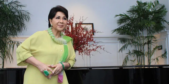 Titiek Puspa: 24 Jam Dul Pegangi Tangan Maia