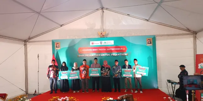 Toko Santri Ponpes Sunan Drajat menang Kompetisi Bisnis Digital Santripreneur