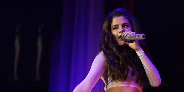 Tolak Rehabilitasi, Selena Gomez Pilih Dalami Agama