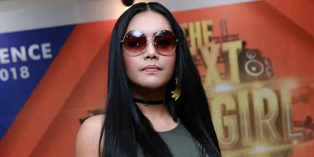 Tolak Sumbangan Dana Untuk Pengobatan Shakira, Denada Pilih Bikin Buku