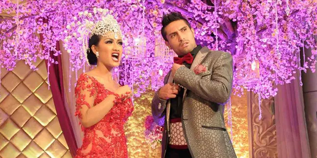 Toleransi, Julia Perez Bantu Persiapan Natal Gaston Castano