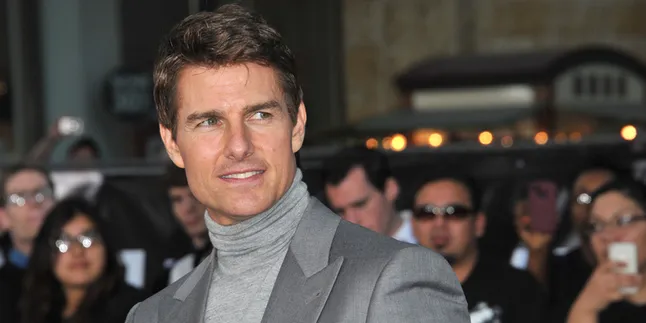 Tom Cruise 'Gantung Diri' di Lokasi Syuting, Masa Sih? Tom Cruise 'Gantung Diri' di Lokasi Syuting, Masa Sih?