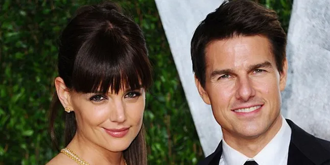 Tom Cruise Tinggalkan Agama Demi Katie Holmes?