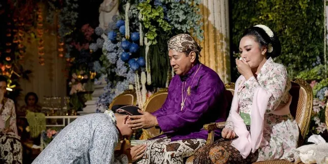 Tommy Soeharto and Tata Cahyani United at Darma Mangkuluhur's Siraman