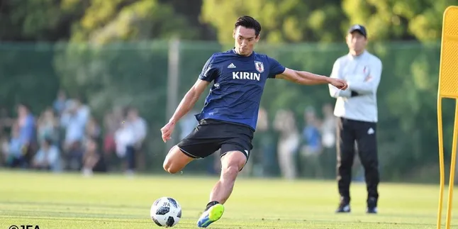 Tomoaki Makino, Bek Tim Jepang Yang Hot & Macho Abis Tomoaki Makino, Bek Tim Jepang Yang Hot & Macho Abis