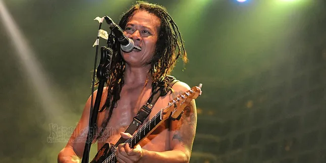 Tony Q Rastafara Pastikan Tidak Golput di Pemilu Presiden Tony Q Rastafara Pastikan Tidak Golput di Pemilu Presiden