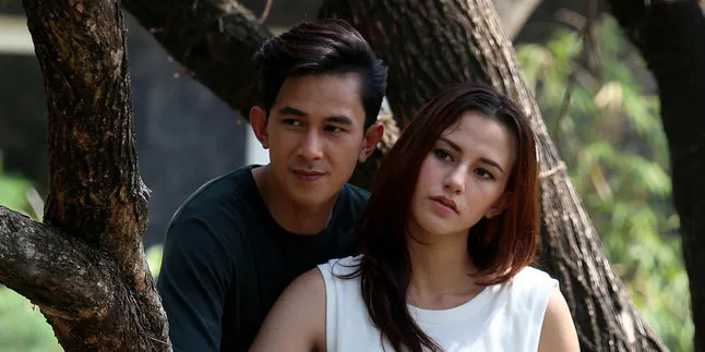 Too Sweet! Ultah, Fandy Christian Dapat Bunga Dari Dahlia Poland
