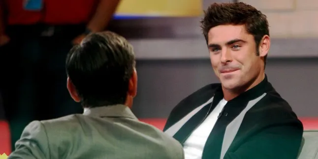 Topless dan Makin Berotot, Zac Efron Siap Jadi Penjaga Pantai