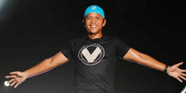 Record-breaking Achievement, Content Creator Veby Senopati Silam Breaks MURI Record for Running 200 Kilometers