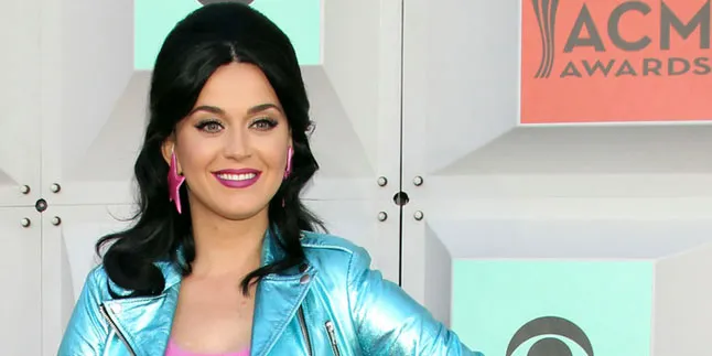 Total! Katy Perry Tampil Tanpa Busana di Video Ini