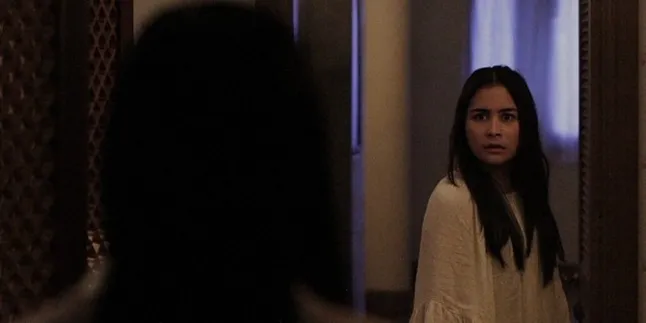 Trailer 'DANUR 2: MADDAH', Prilly Latuconsina Diminta Pergi