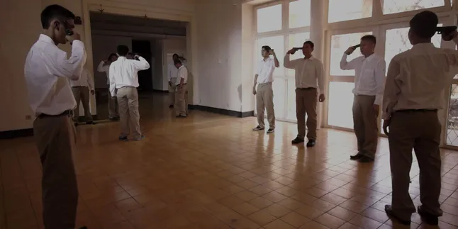 Trailer Perdana Antologi Horor 'VHS-3' Telah Diluncurkan! Trailer Perdana Antologi Horor 'VHS-3' Telah Diluncurkan!