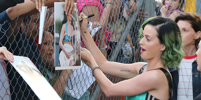 Transformasi Katy Perry, Dari Penyanyi Gereja Hingga Diva Pop