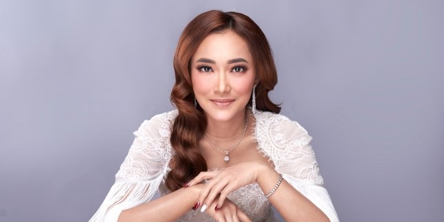 Transformation of Nona Noni's Music in the Single 'Jangan Setengah Hati', Written While Truly Confused