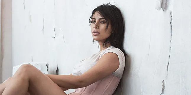 Trauma Pasca Dirampok, Kim Kardashian Batalkan Pesta Ultahnya Trauma Pasca Dirampok, Kim Kardashian Batalkan Pesta Ultahnya