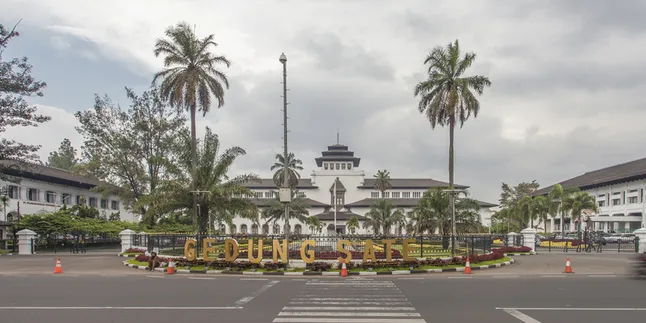 Traveling Bareng Pasangan, Kunjungi 5 Spot Super Romantis di Bandung dan Sekitarnya!