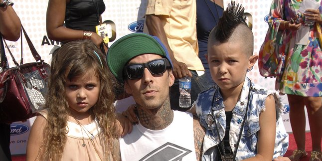 Travis Barker di 2015, Urusi Ego Dulu, Blink 182 Belakangan