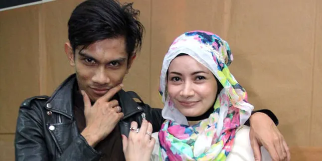 Tria Changcuters: Kita Ibarat Sendok dan Garpu Tria Changcuters: Kita Ibarat Sendok dan Garpu