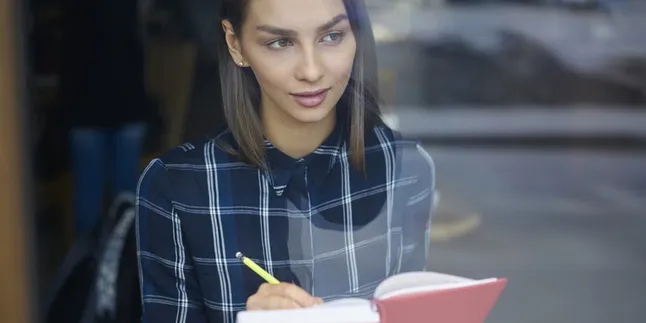 Trik Kelola Keuangan Millennial Biar Bisa Beli Apartemen Sendiri