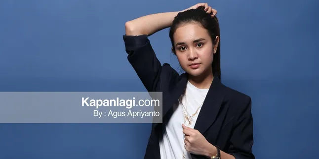 Trilogi 'LONDON LOVE STORY' Bikin Michelle Ziudith Kehilangan Masa Muda? Trilogi 'LONDON LOVE STORY' Bikin Michelle Ziudith Kehilangan Masa Muda?