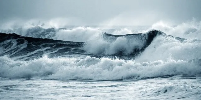 Dugaan Tsunami di Banten, BMKG Sebut Akibat Aktivitas Gunung Anak Krakatau