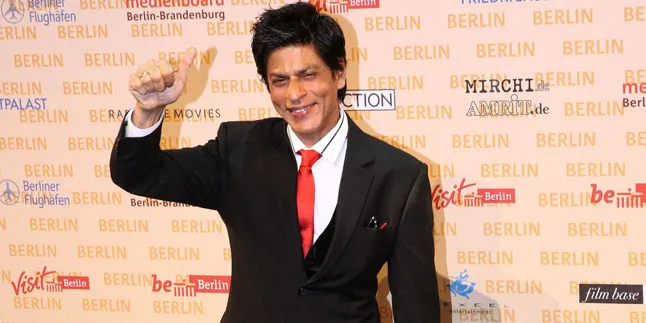 Tua Tua Keladi, SRK Selfie Keren Dengan Bandana Modis Ini