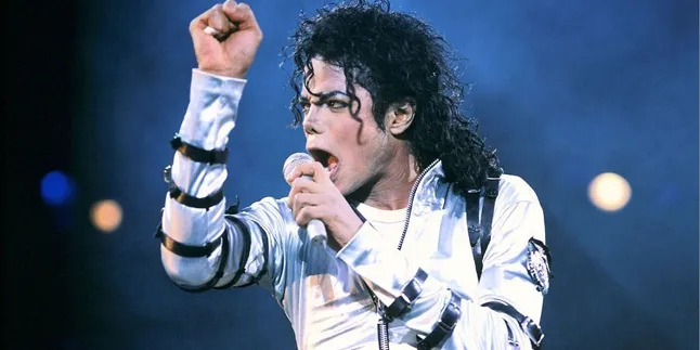 Tubuh Michael Jackson Mengandung Banyak Zat Kimia Tubuh Michael Jackson Mengandung Banyak Zat Kimia