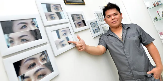Tukang Tato Badan, Ali Malah Ketagihan Bikin Alis Cantik Tukang Tato Badan, Ali Malah Ketagihan Bikin Alis Cantik