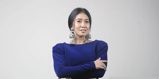 Tulis Lagu - Jadi Produser Musik, Erie Suzan Tetap Produktif Saat Pandemi Covid-19