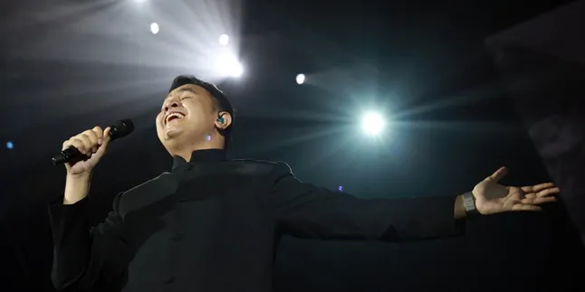 Tulus Langit Abu-Abu, Ungkap Kecewa Dan Minta Penjelasan Usai Keliru Sayangi Wanita!