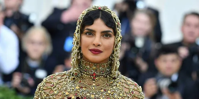 Tunjukkan Orang India Sebagai Teroris, Serial 'Quantico' Priyanka Chopra Dihujat