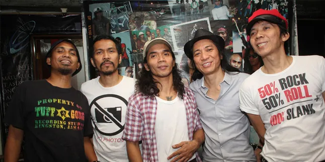 Tur Berjalan Damai, Slank Bangga Pada Slankers