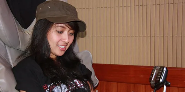 Tur Kotak 8 Hari 8 Kota, Chua Mabuk Darat