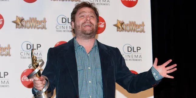 Turun 22 Kilo, Begini Penampilan Zach Galifianakis Sekarang Turun 22 Kilo, Begini Penampilan Zach Galifianakis Sekarang
