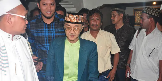 Turuti Fatwa MUI, Eyang Subur Lepas Empat Istrinya
