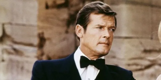 Tutup Usia, Roger Moore Tercatat Sebagai Aktor James Bond Terlama