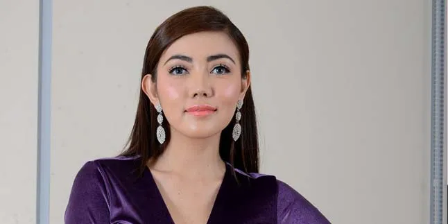 Tutup Wajah Pacar, Bella Shofie Dituding Sewa Cowok Settingan