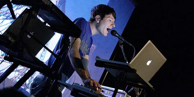 Twitter Owl City Mendadak Alay!