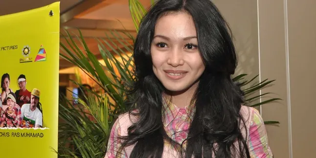 Tya Arifin Bercerita Bagaimana Sang Kekasih Menyatakan Cinta