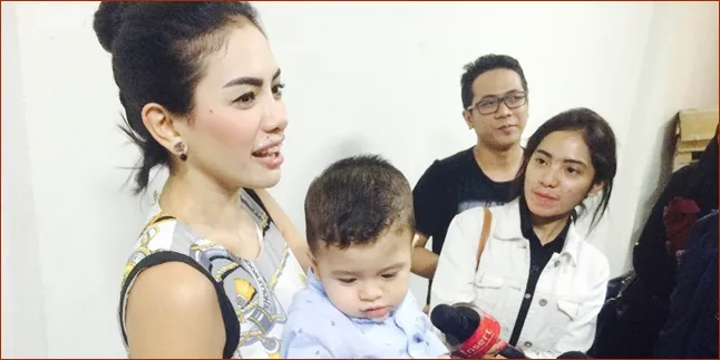 Uang Sempat Menipis, Nikita Mirzani Jual Berlian Demi Rawat Anak Uang Sempat Menipis, Nikita Mirzani Jual Berlian Demi Rawat Anak