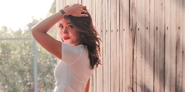 Change of Direction, Lara Silvy Carries Dangdut Genre in Her Latest Single