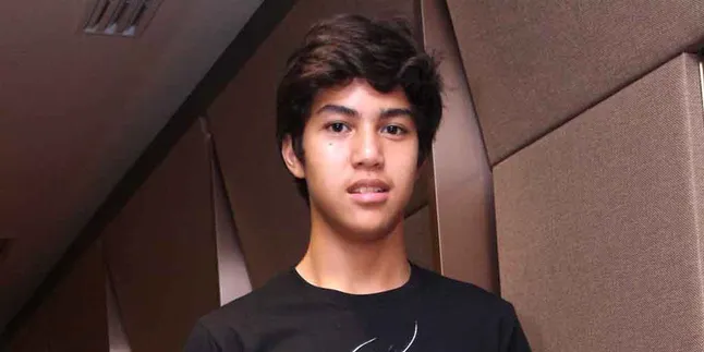 Ucapan Selamat Amanda Manopo Untuk El Rumi, So Sweet