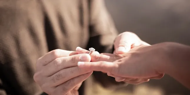 Ucapan Selamat Tunangan Bahasa Inggris yang Menyentuh dan Bermakna