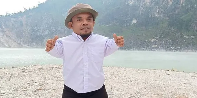 Ucok Baba Nyetir Mobil Sendiri, Buat Petugas Tol Mendadak Heboh