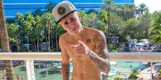 Ulang Tahun, Justin Bieber Dapat Kado Mobil Klasik Super Mewah! Ulang Tahun, Justin Bieber Dapat Kado Mobil Klasik Super Mewah!